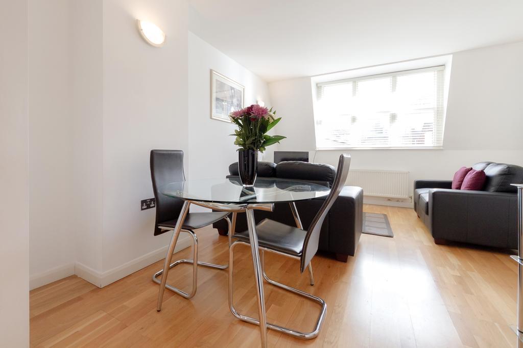 Roomspace Serviced Apartments - Groveland Court London Szoba fotó