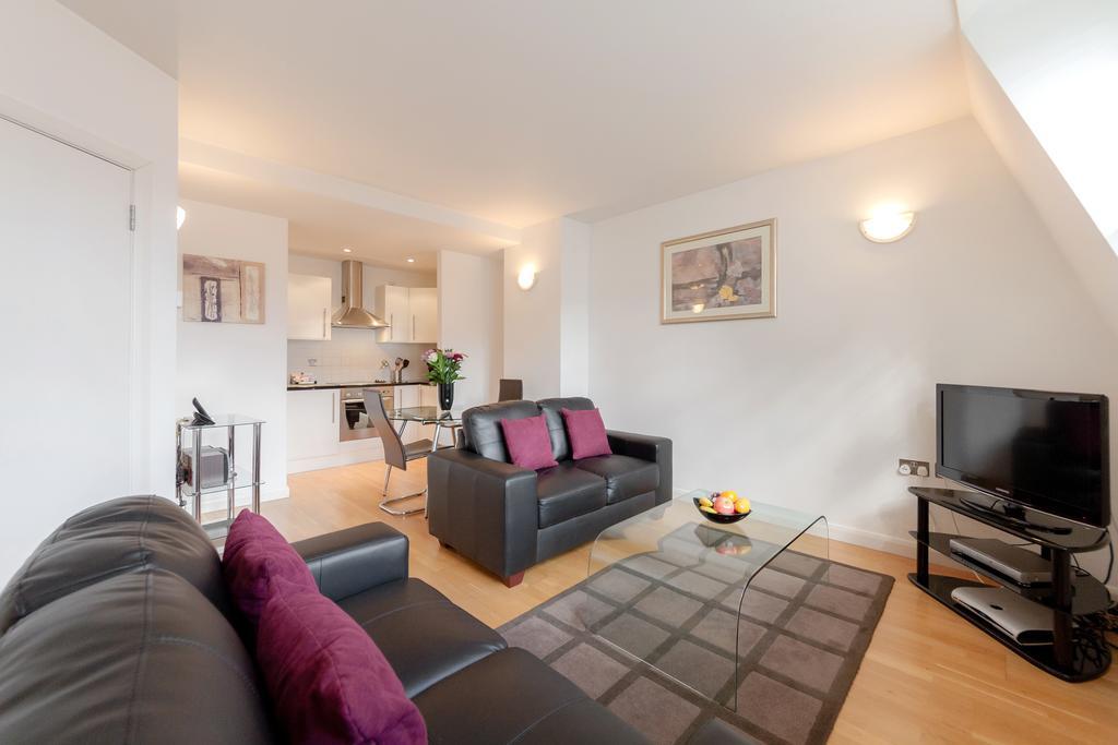 Roomspace Serviced Apartments - Groveland Court London Szoba fotó