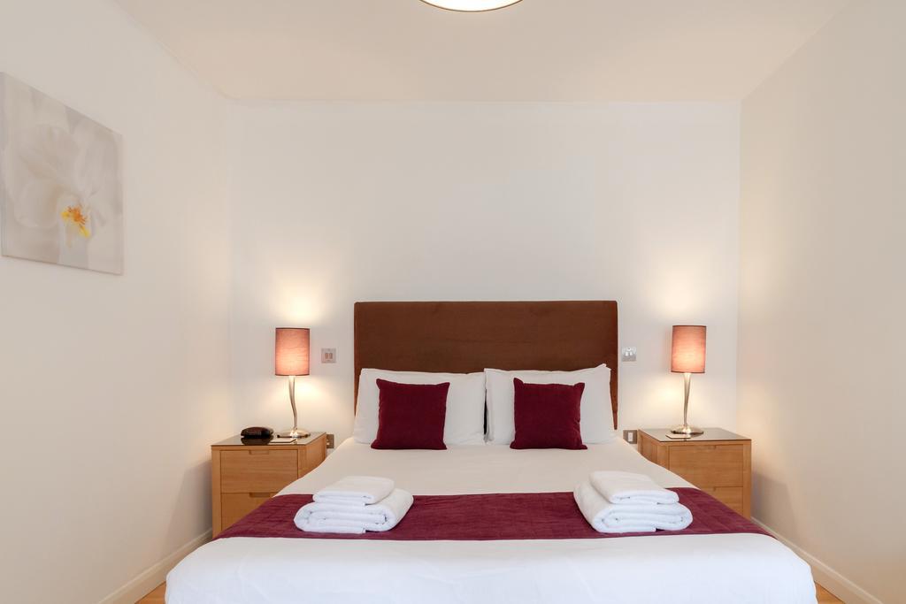 Roomspace Serviced Apartments - Groveland Court London Szoba fotó